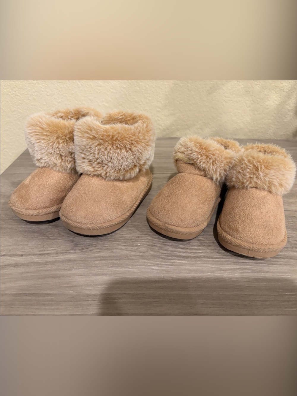 Toddler Cozy Faux-Fur Tan Boots size 3. Ankle boots and Mid Boots